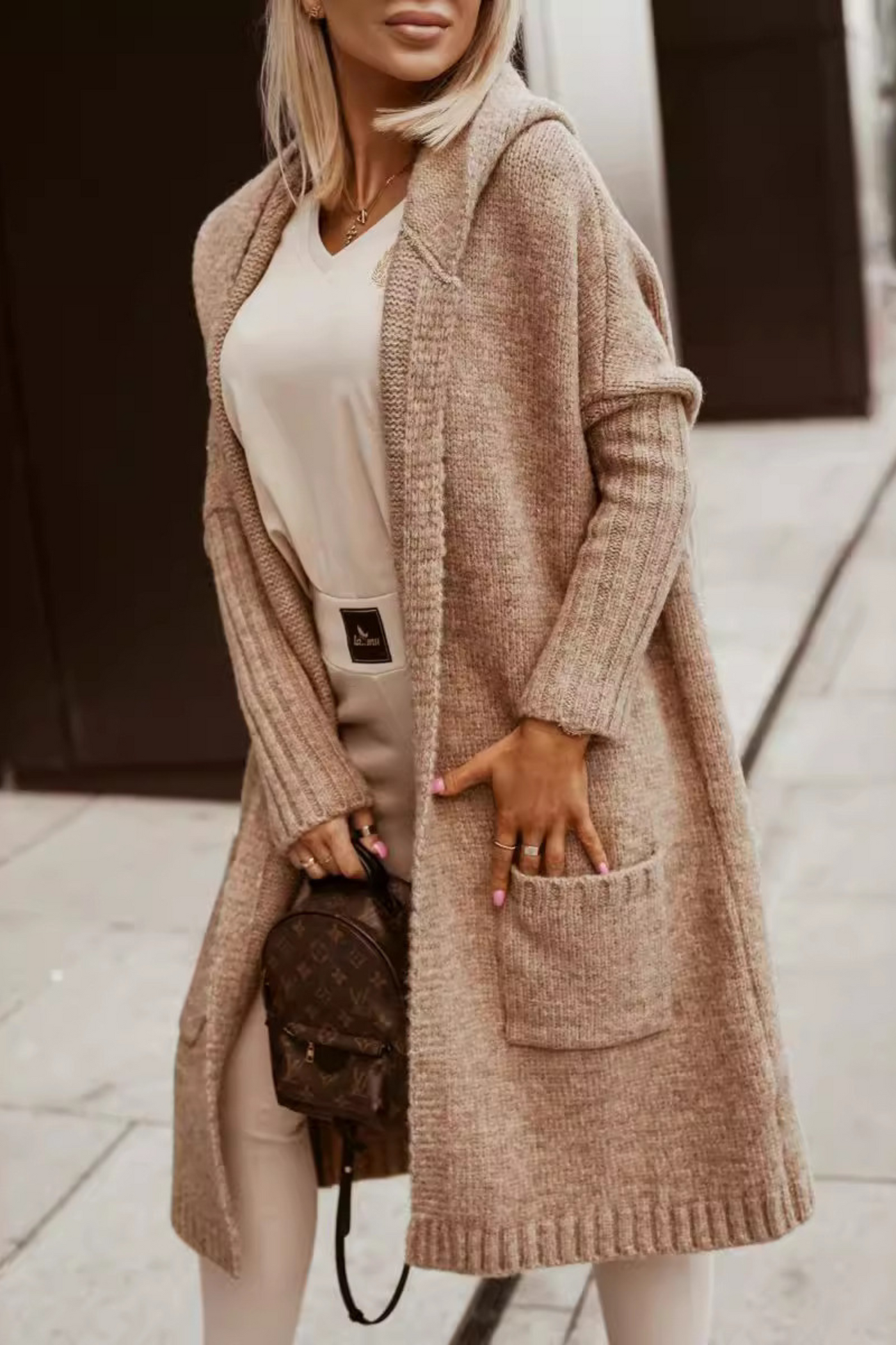 Lidmila – Kardigan za popolno ravnovesje med eleganco in udobjem