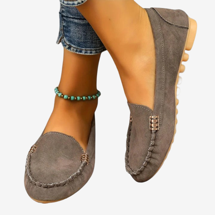 Vionna – ženske mokasine za vsakodnevno eleganco