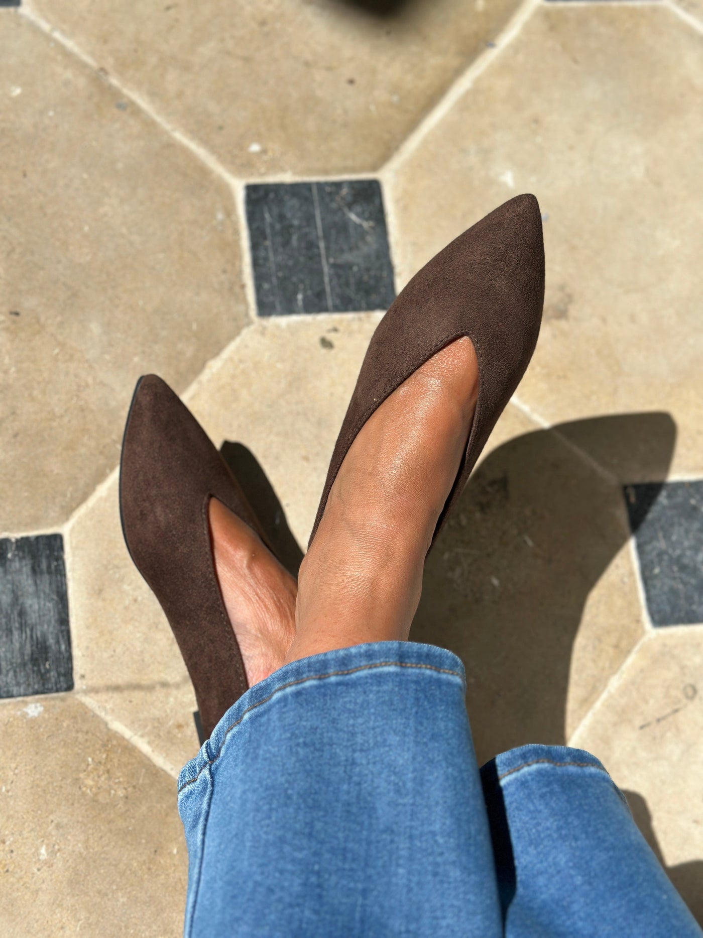 Vesna – obutev za ženske, ki cenijo preprostost in eleganco