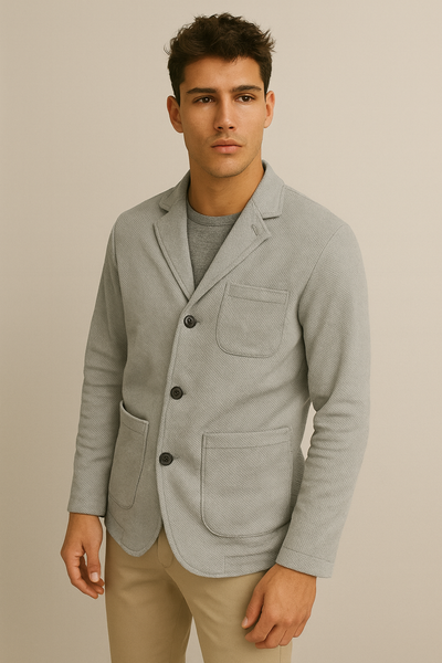 Denis – ženski blazer za vsako priložnost