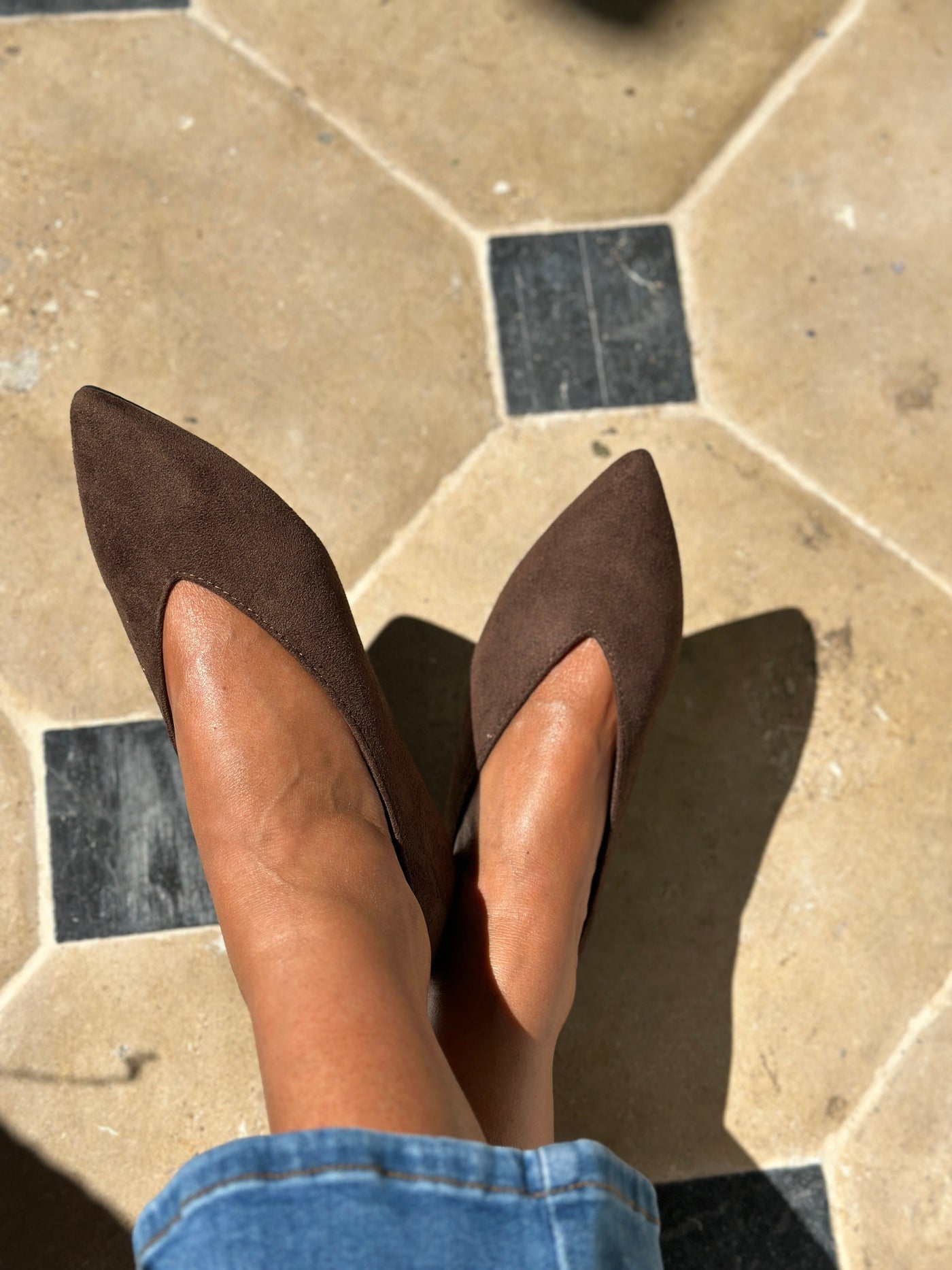 Vesna – obutev za ženske, ki cenijo preprostost in eleganco