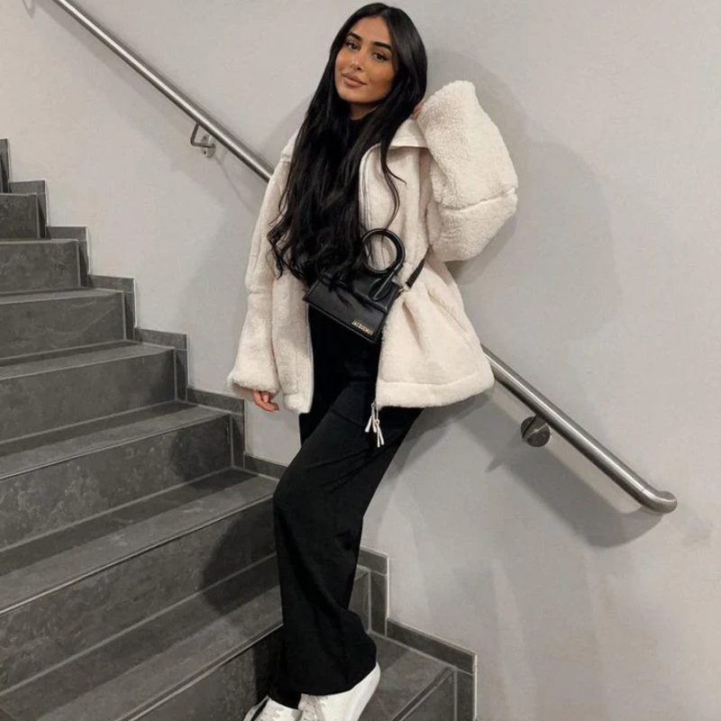 Ljubica – Teddy plašč za toploto in stil