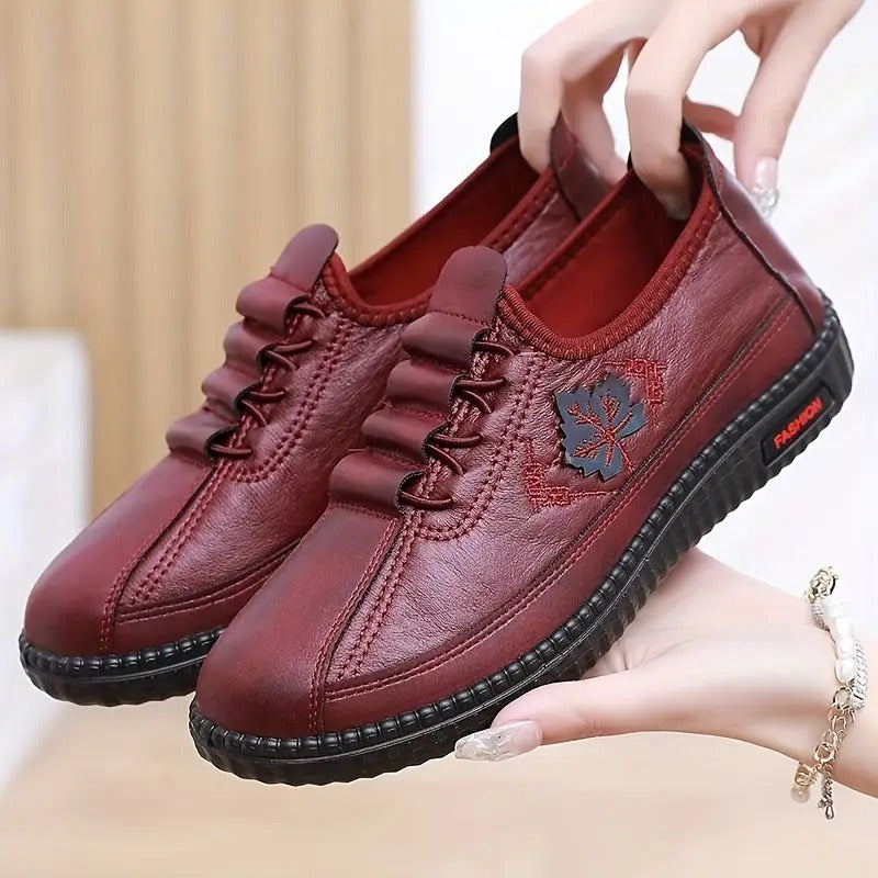 Pavela – Usnjeni čevlji z ortopedskim udobjem